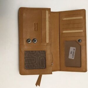 Spikes and sparrow Tan Leather Wallet
